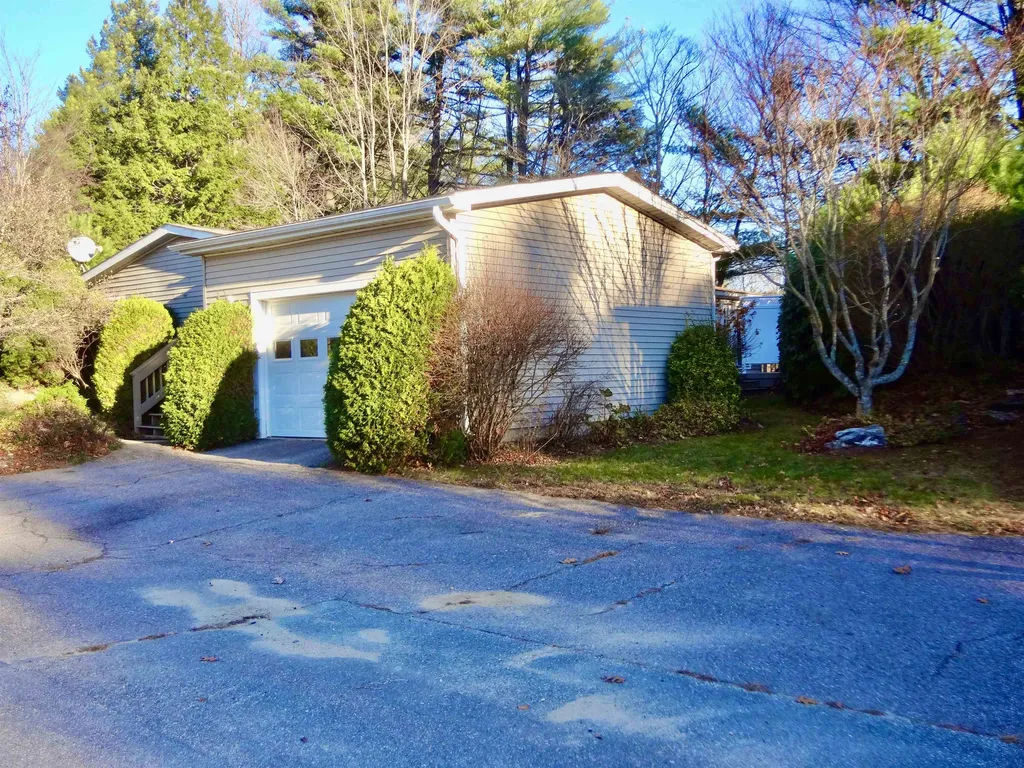 23 Magnolia Lane Belmont NH 03220