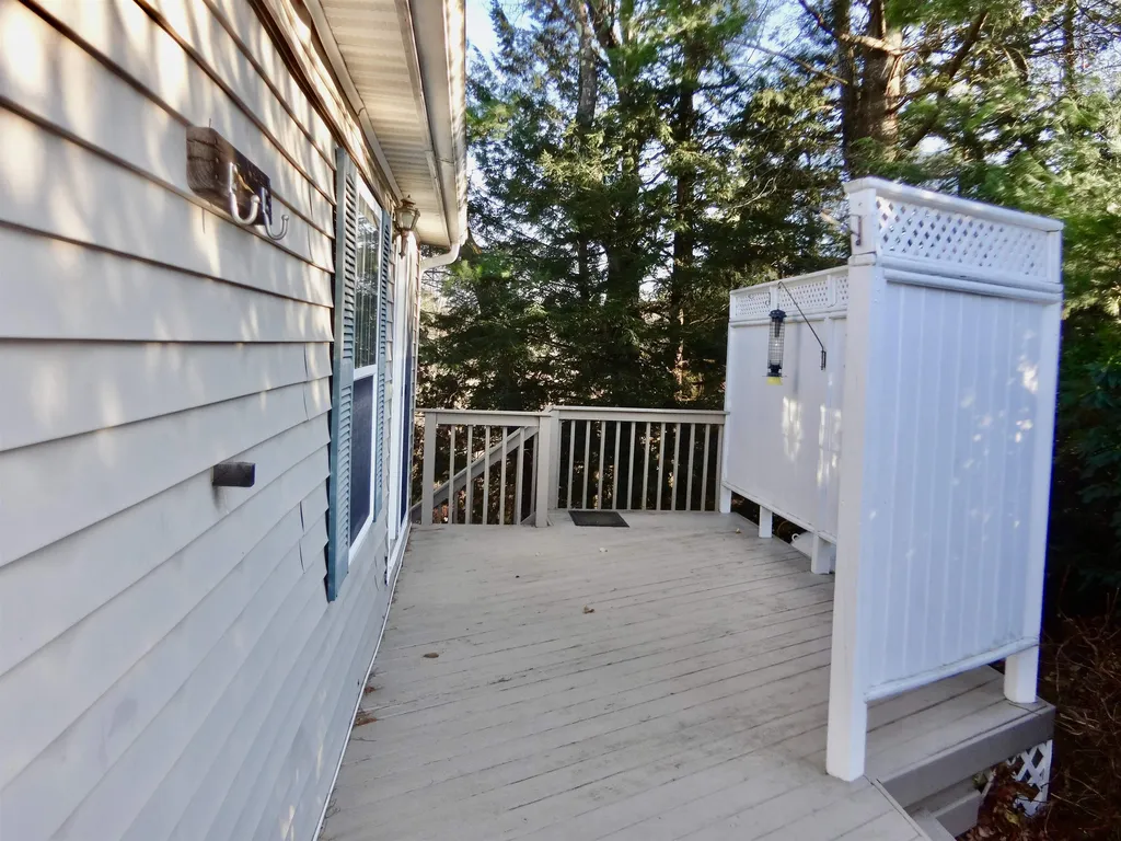 23 Magnolia Lane Belmont NH 03220