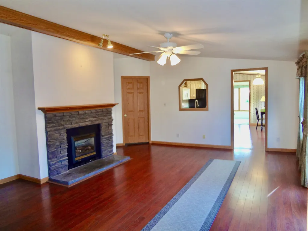 23 Magnolia Lane Belmont NH 03220