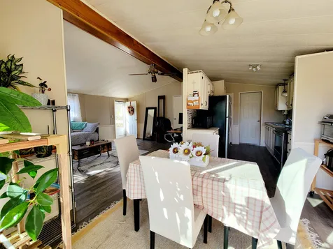 22 Agent Road Raymond NH 03077