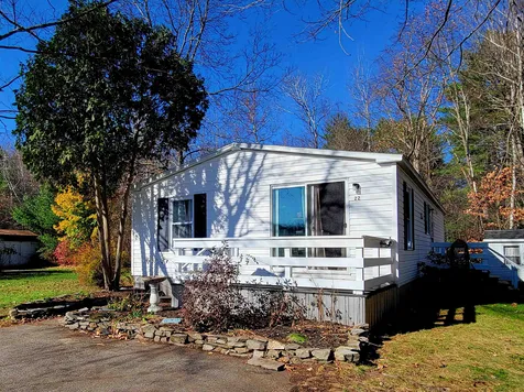 22 Agent Road Raymond NH 03077
