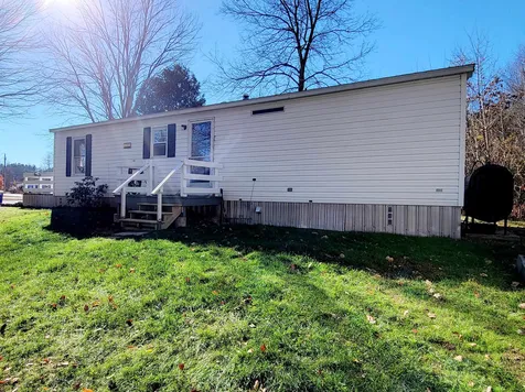 22 Agent Road Raymond NH 03077