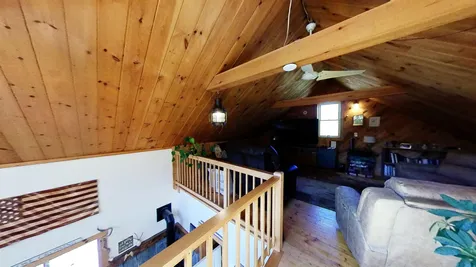 4276 New Duck Pond Road Sheffield VT 05866
