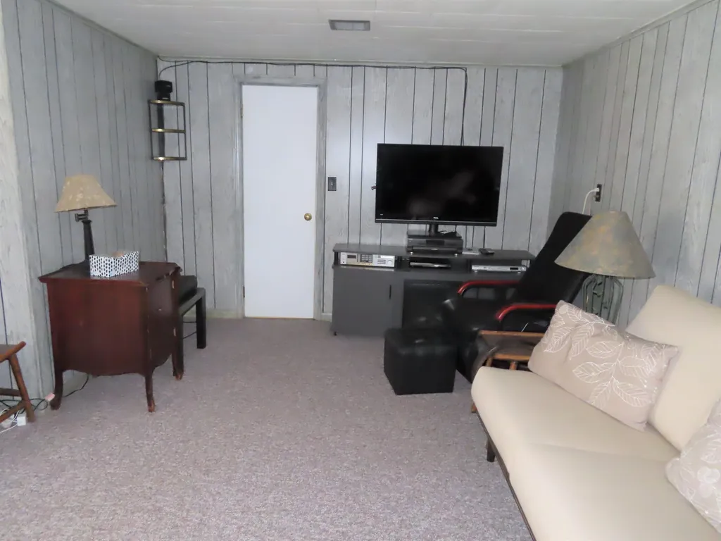 239 Matthews Road Swanzey NH 03446