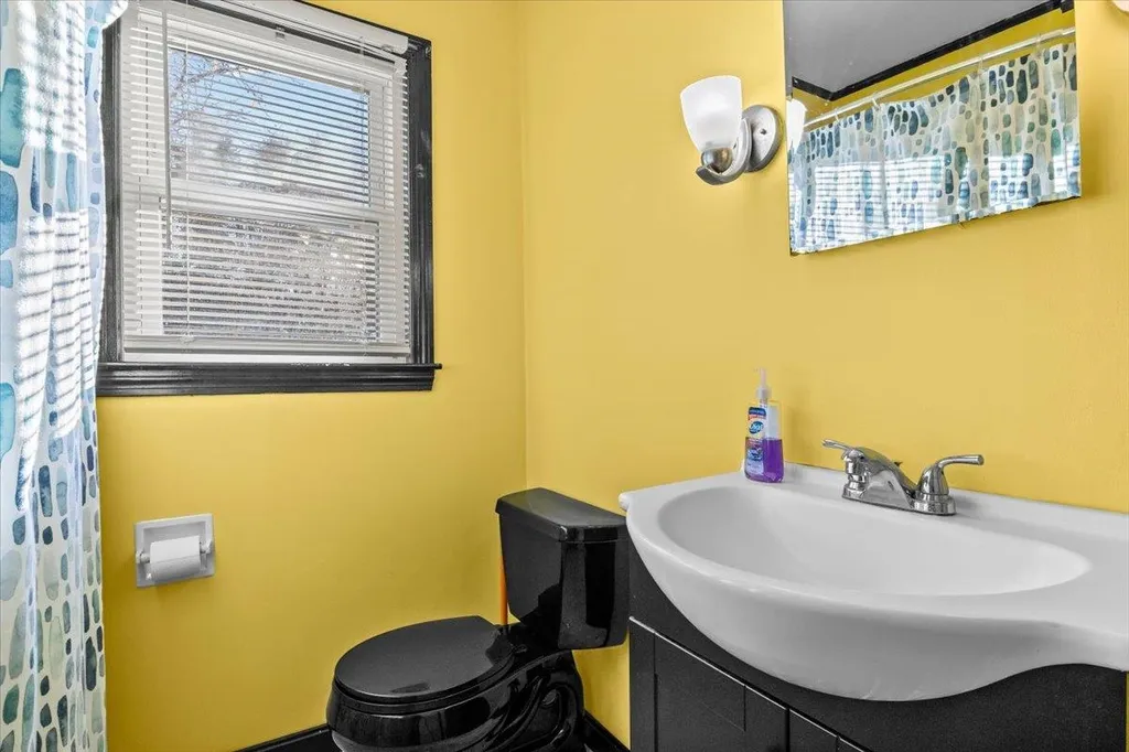131 Iroquois Avenue Essex Junction VT 05452