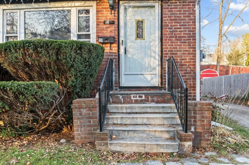 131 Iroquois Avenue Essex Junction VT 05452