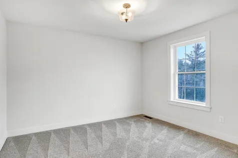 300 Straw Road Manchester NH 03102