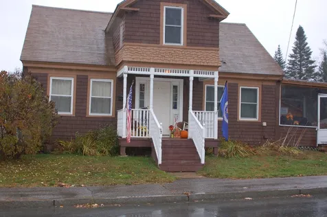 22 Mechanic Street Lancaster NH 03584