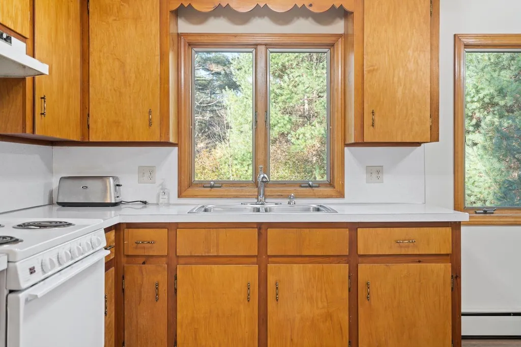 1193 Old Homestead Highway Swanzey NH 03446