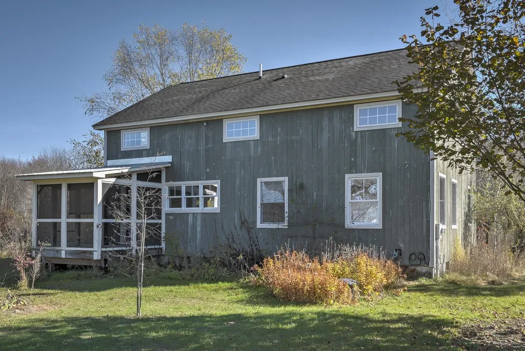18 Old Moore Road Westmoreland NH 03467
