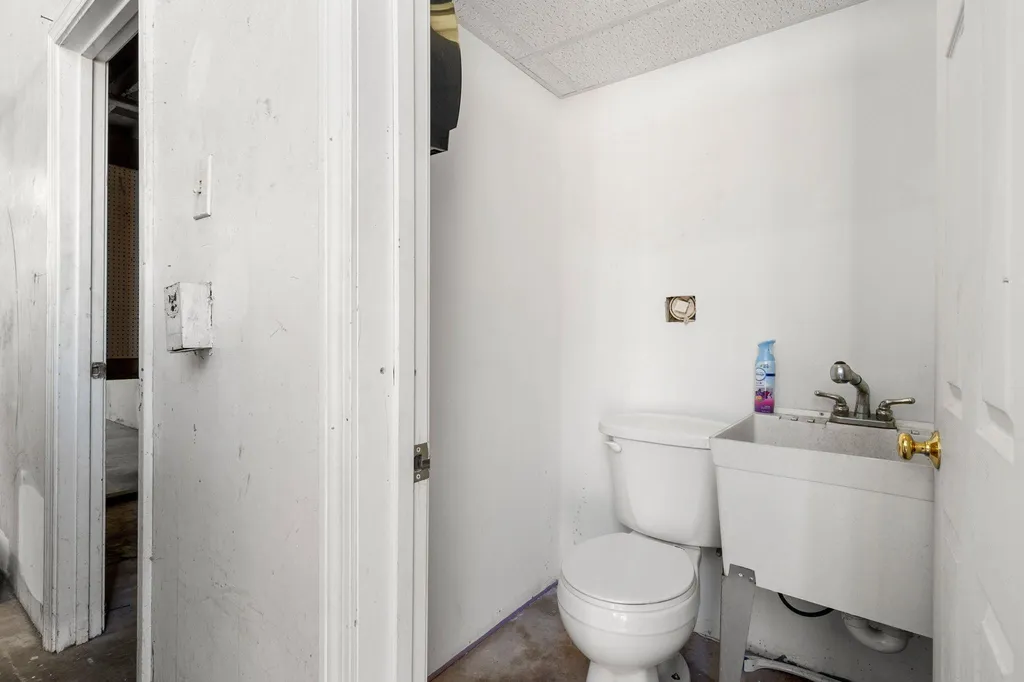28 Haverhill Road Windham NH 03053