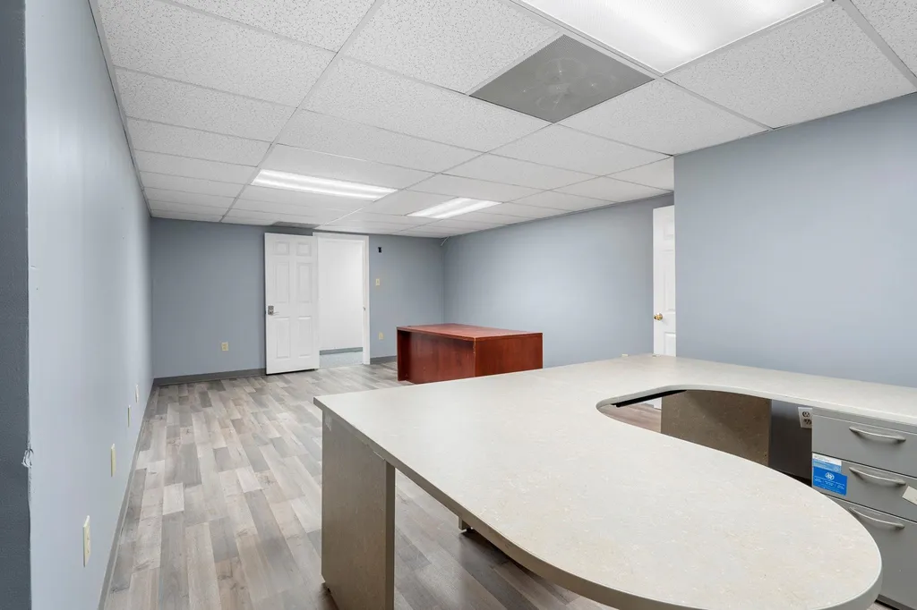 28 Haverhill Road Windham NH 03053