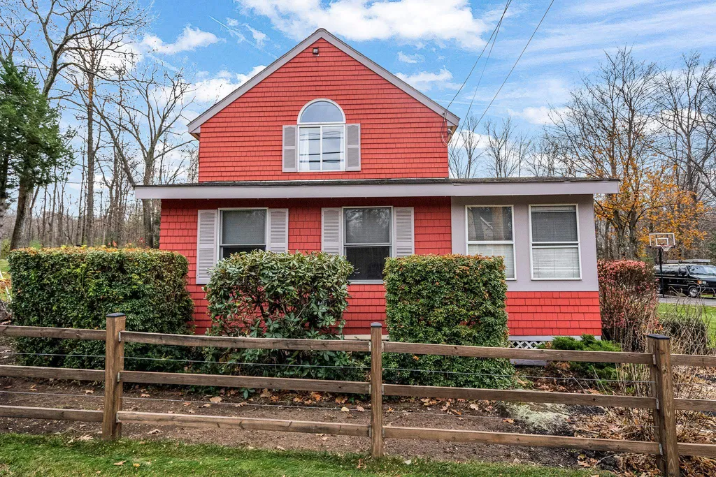 33 Litchfield Road Londonderry NH 03053