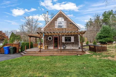 33 Litchfield Road Londonderry NH 03053