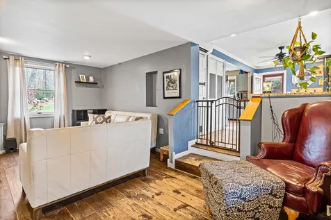 33 Litchfield Road Londonderry NH 03053