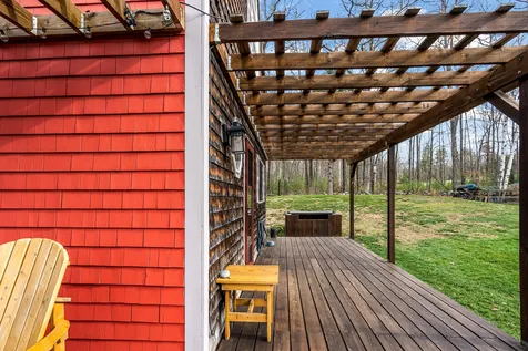 33 Litchfield Road Londonderry NH 03053