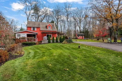33 Litchfield Road Londonderry NH 03053