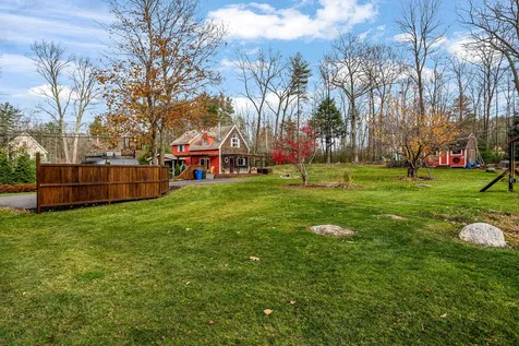 33 Litchfield Road Londonderry NH 03053