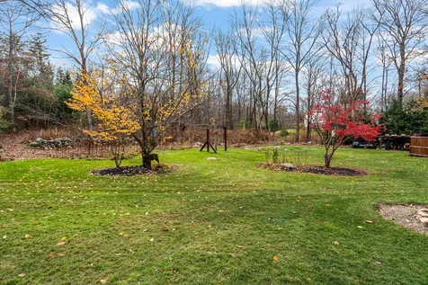 33 Litchfield Road Londonderry NH 03053