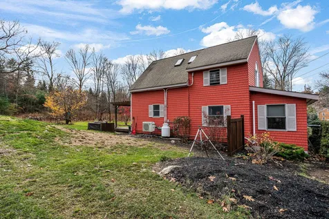 33 Litchfield Road Londonderry NH 03053