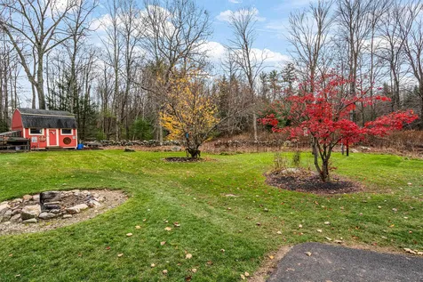 33 Litchfield Road Londonderry NH 03053