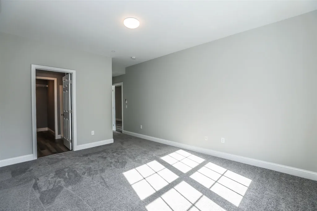 702 Southfield Lane Peterborough NH 03458