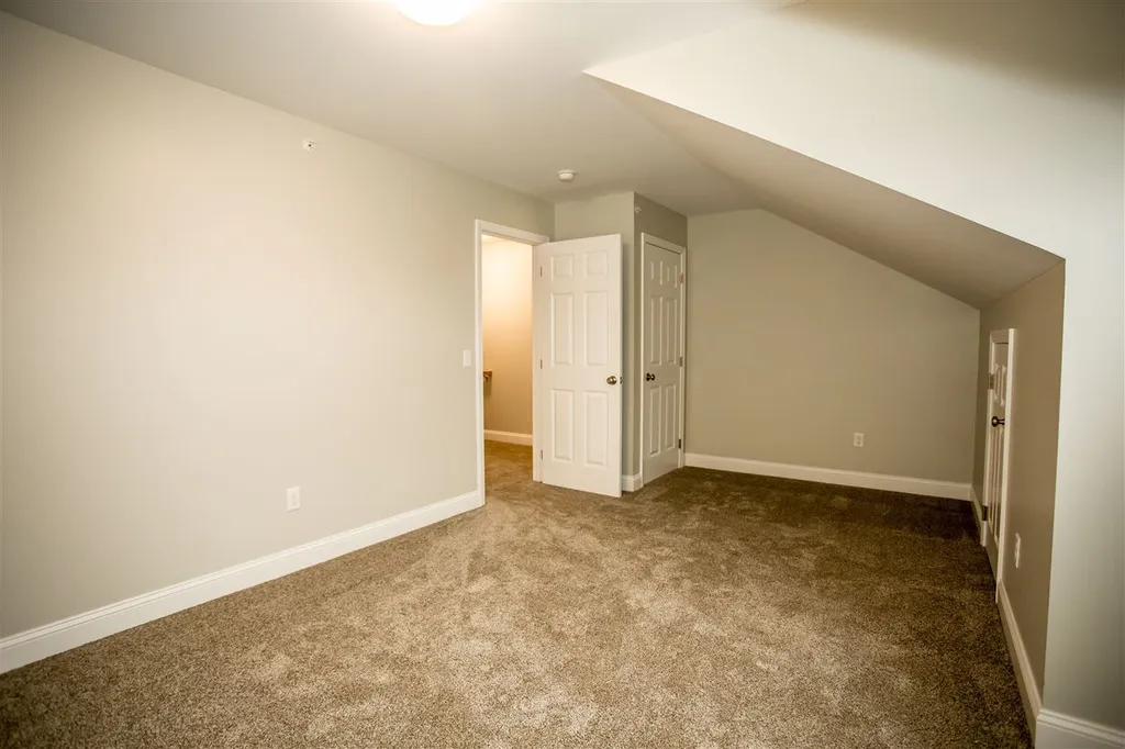 702 Southfield Lane Peterborough NH 03458