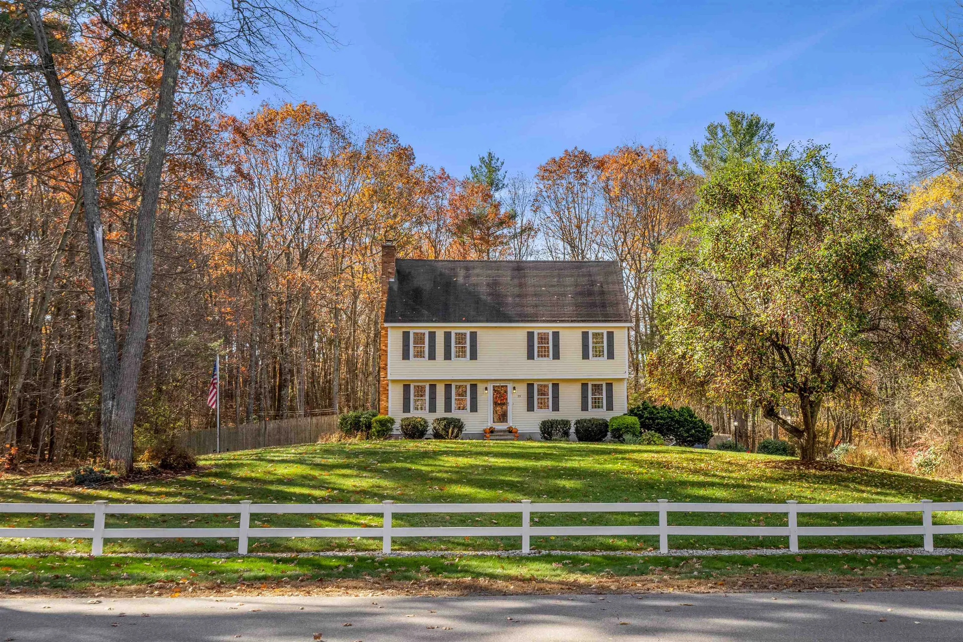 23 Lawson Farm Road Londonderry NH 03053