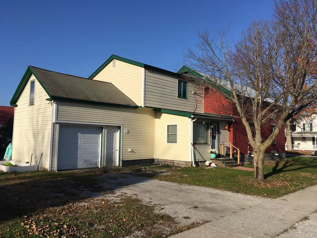 28 Greenwich Street Swanton VT 05488