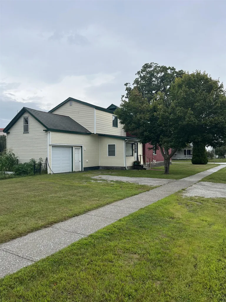 28 Greenwich Street Swanton VT 05488