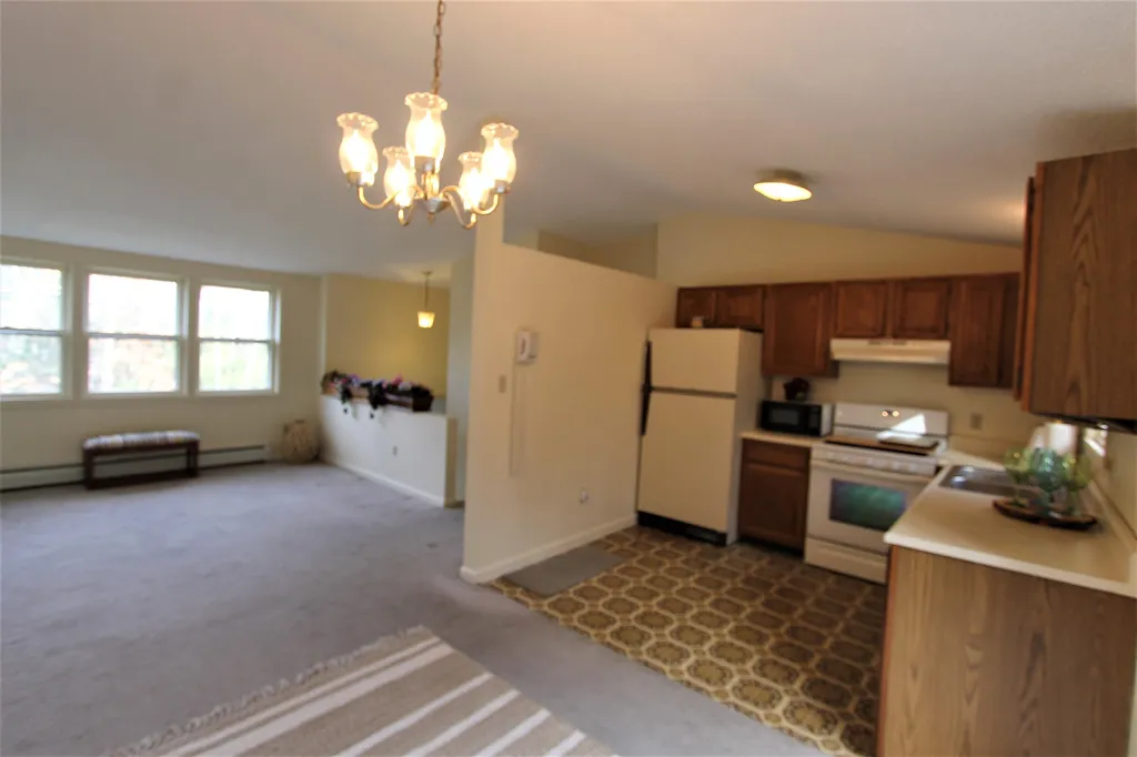 412 Whittier Drive Fremont NH 03044