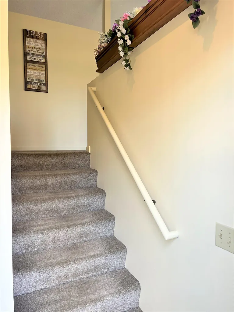 412 Whittier Drive Fremont NH 03044