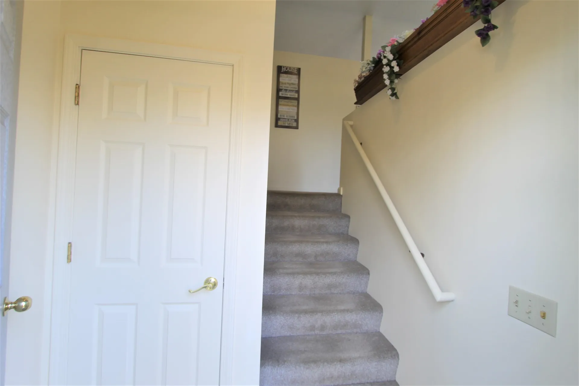 412 Whittier Drive Fremont NH 03044