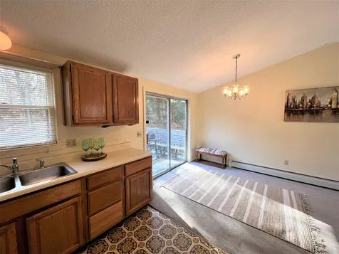 412 Whittier Drive Fremont NH 03044