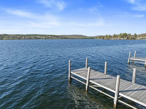 16 Brady Way Laconia NH 03246