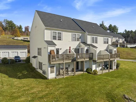 16 Brady Way Laconia NH 03246