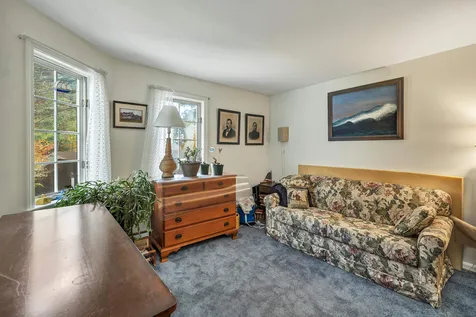 28 Windsor Square Laconia NH 03246