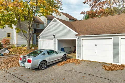 28 Windsor Square Laconia NH 03246