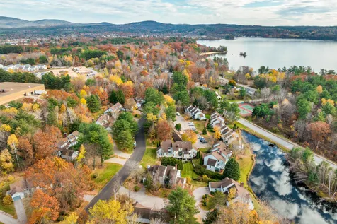 28 Windsor Square Laconia NH 03246