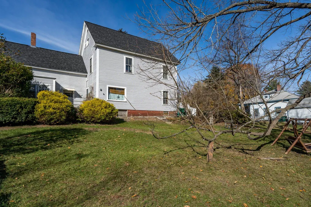 20 Plante Street Rochester NH 03867