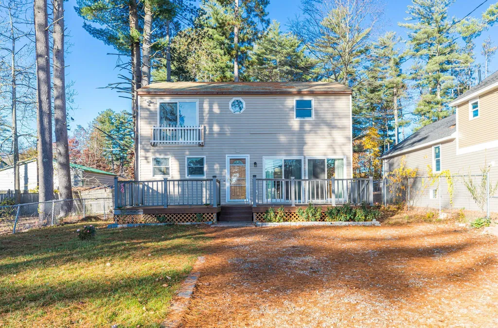 44 Shore Drive Salem NH 03079