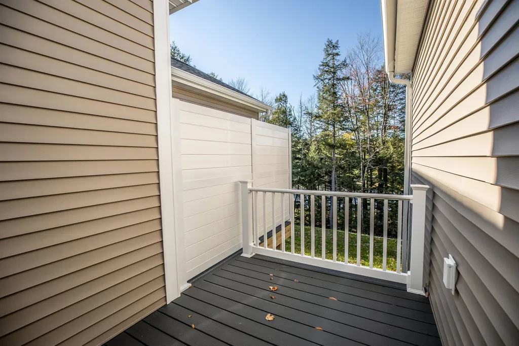 704 Southfield Lane Peterborough NH 03458