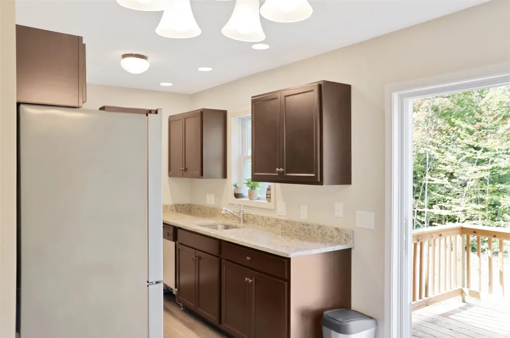 15b Margarets Way Ossipee NH 03864