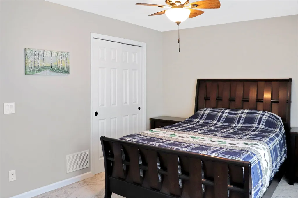 15b Margarets Way Ossipee NH 03864