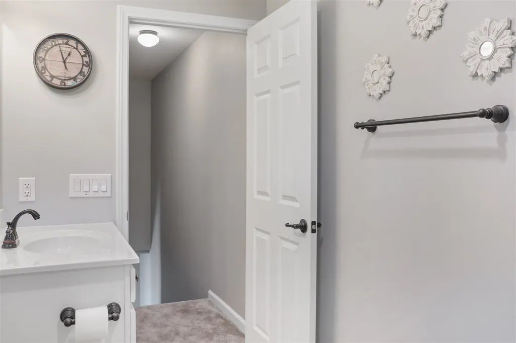 15b Margarets Way Ossipee NH 03864