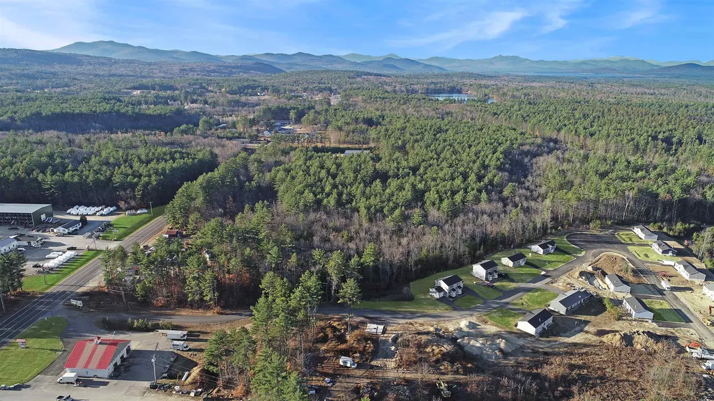 15b Margarets Way Ossipee NH 03864