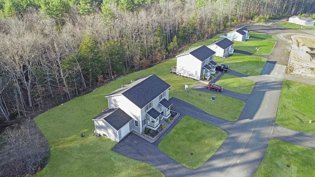 15b Margarets Way Ossipee NH 03864