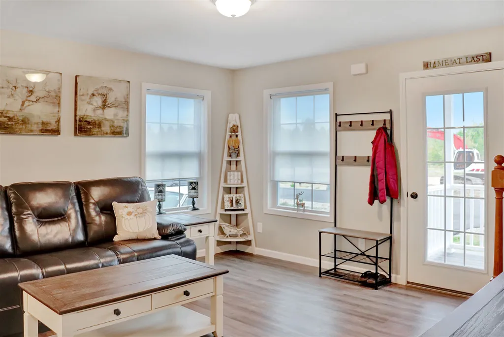 15b Margarets Way Ossipee NH 03864