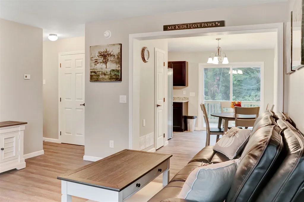 15b Margarets Way Ossipee NH 03864