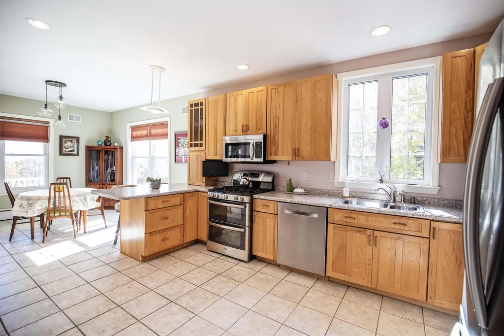 92 Grandview Drive Weare NH 03281
